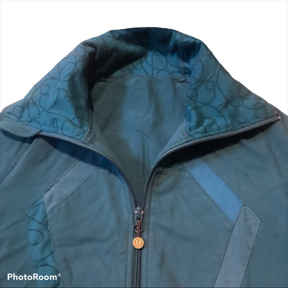 Lululemon Jacket - Picture 3 of 8